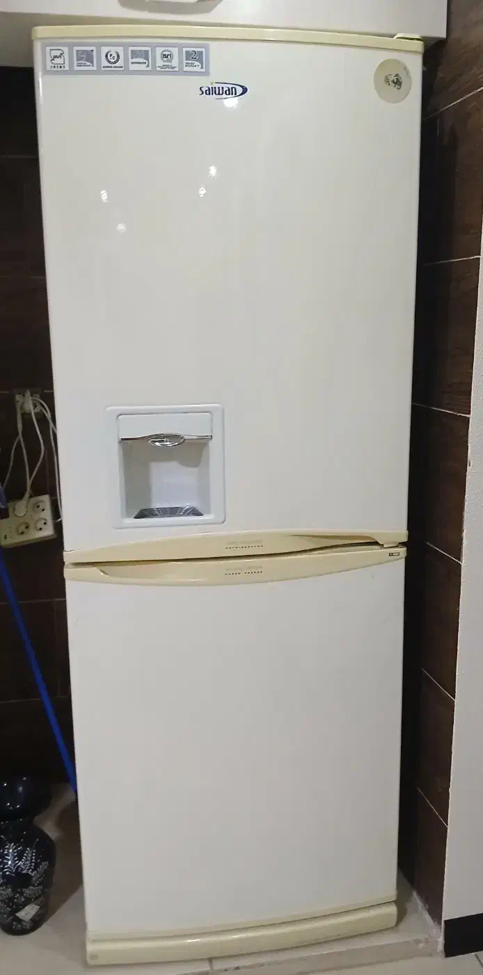 دو عدد یخچال کارکرده|یخچال و فریزر|شاهینشهر, شهرک میلاد|دیوار