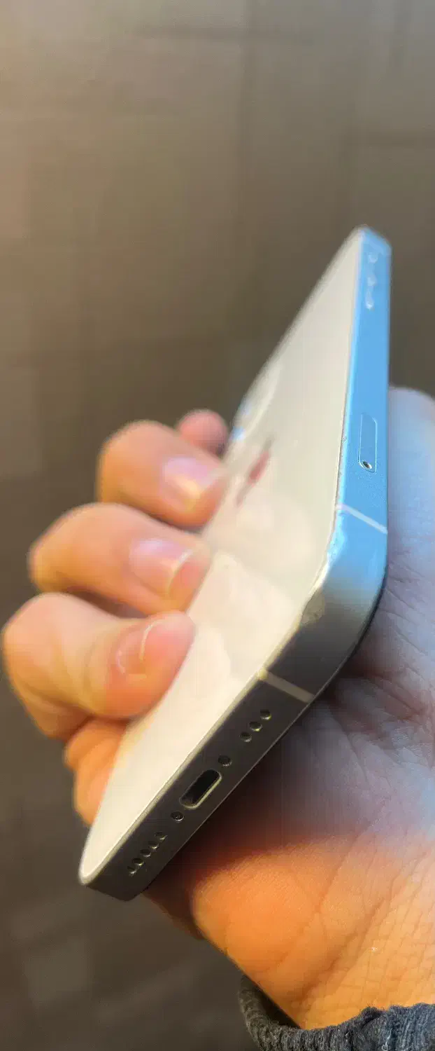 ۱۲ نرمال سفید|موبایل|اصفهان, کوی امام|دیوار