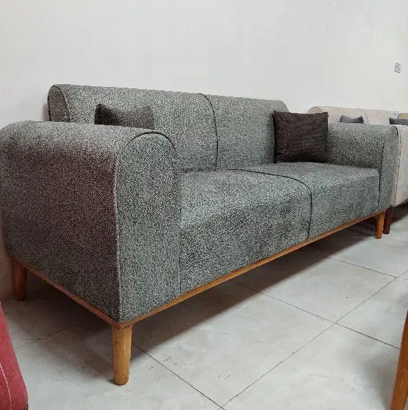 مبلمان‌ مینیمال هشت‌نفره‌ رنگ بندی متفاوت|مبلمان خانگی و میز عسلی|تربت جام, جامی|دیوار