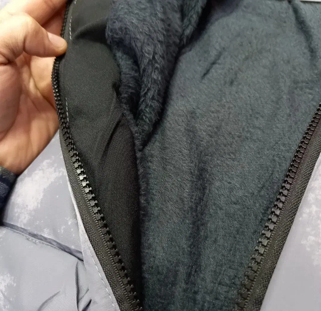 کاپشن|لباس|رشت, کوی مهر|دیوار