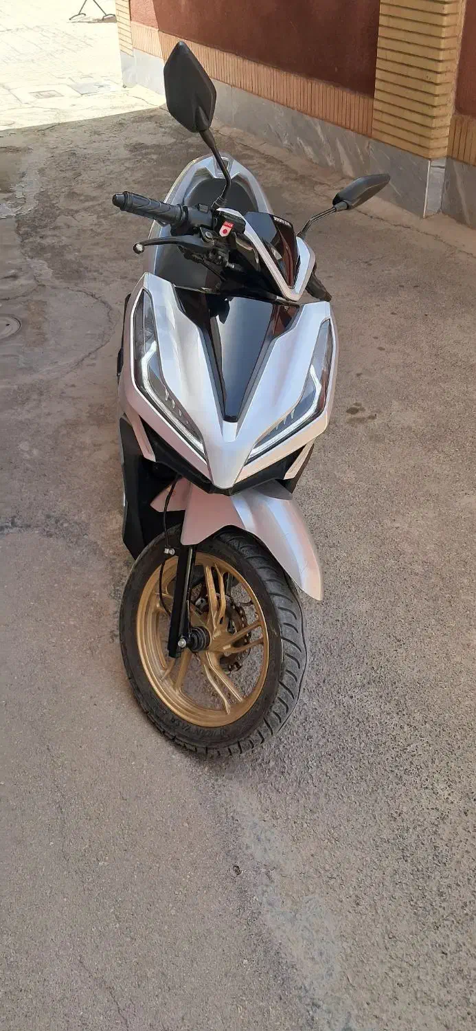 کلیک|موتورسیکلت|اصفهان, آبشار|دیوار