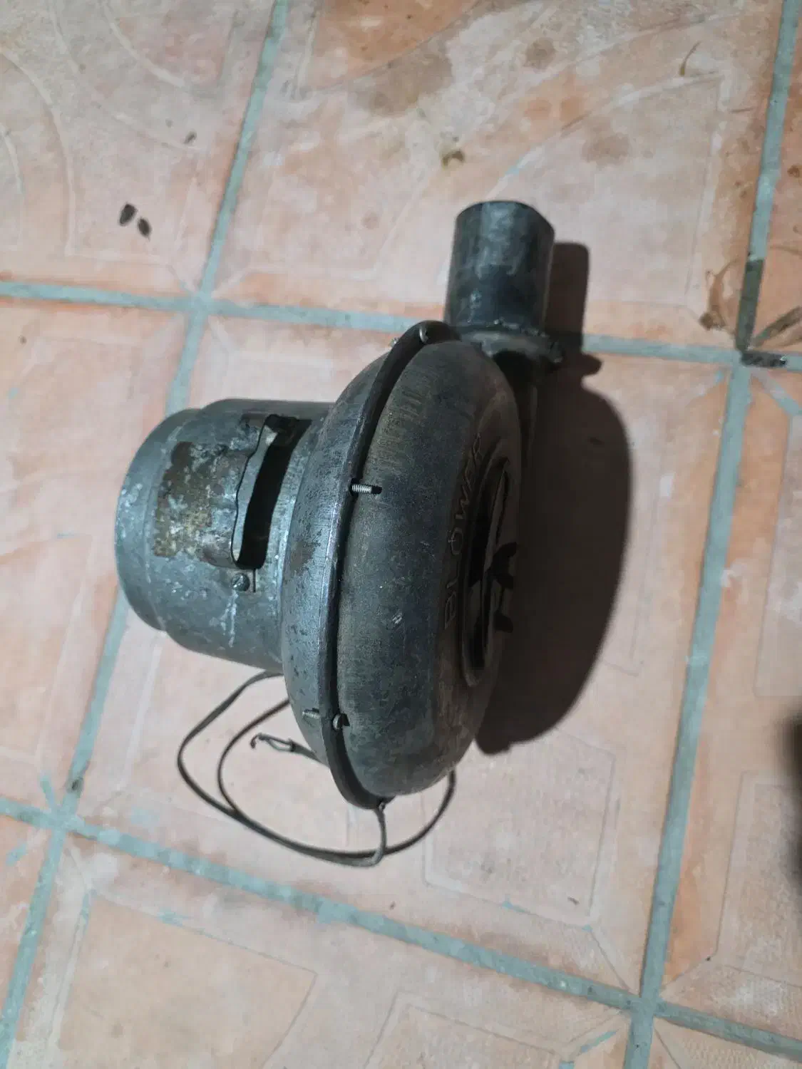 دمنده|پنکه و تصفیه‌کنندهٔ هوا|نیشابور, شهرک رضوی|دیوار