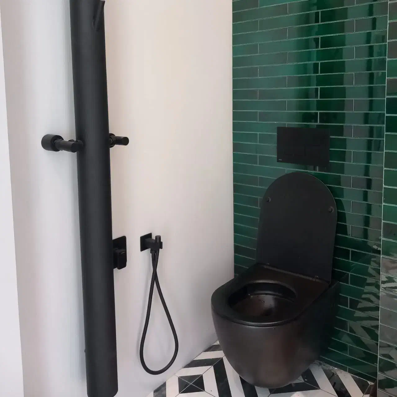 نصب و تعمیر انواع شیر آلات توکار و روکار|خدمات پیشه و مهارت|تهران, جردن|دیوار