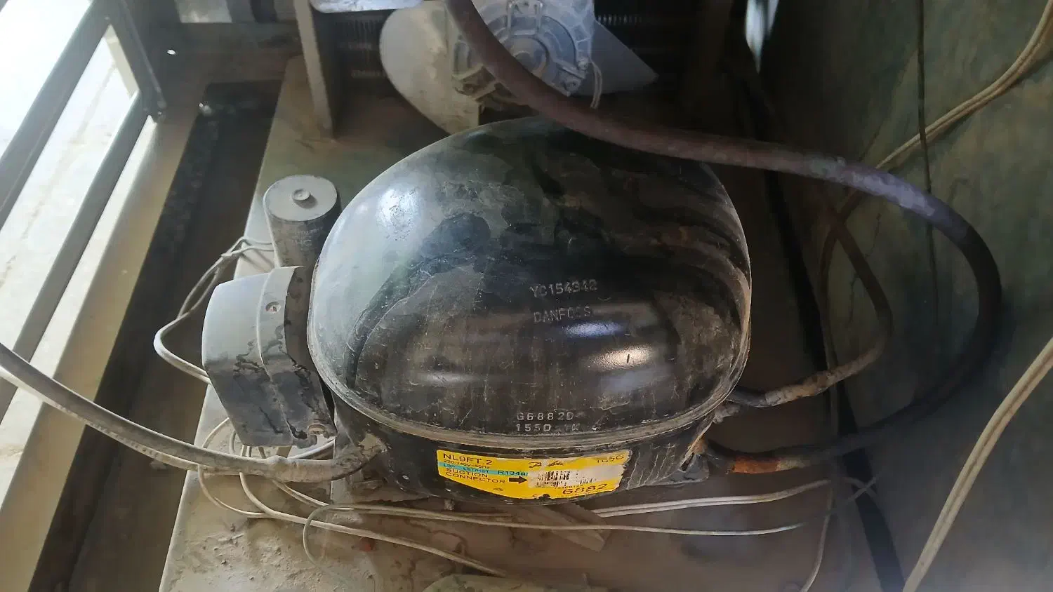 یخچال ویترینی ۲ متری|فروشگاه و مغازه|رومشکان, |دیوار