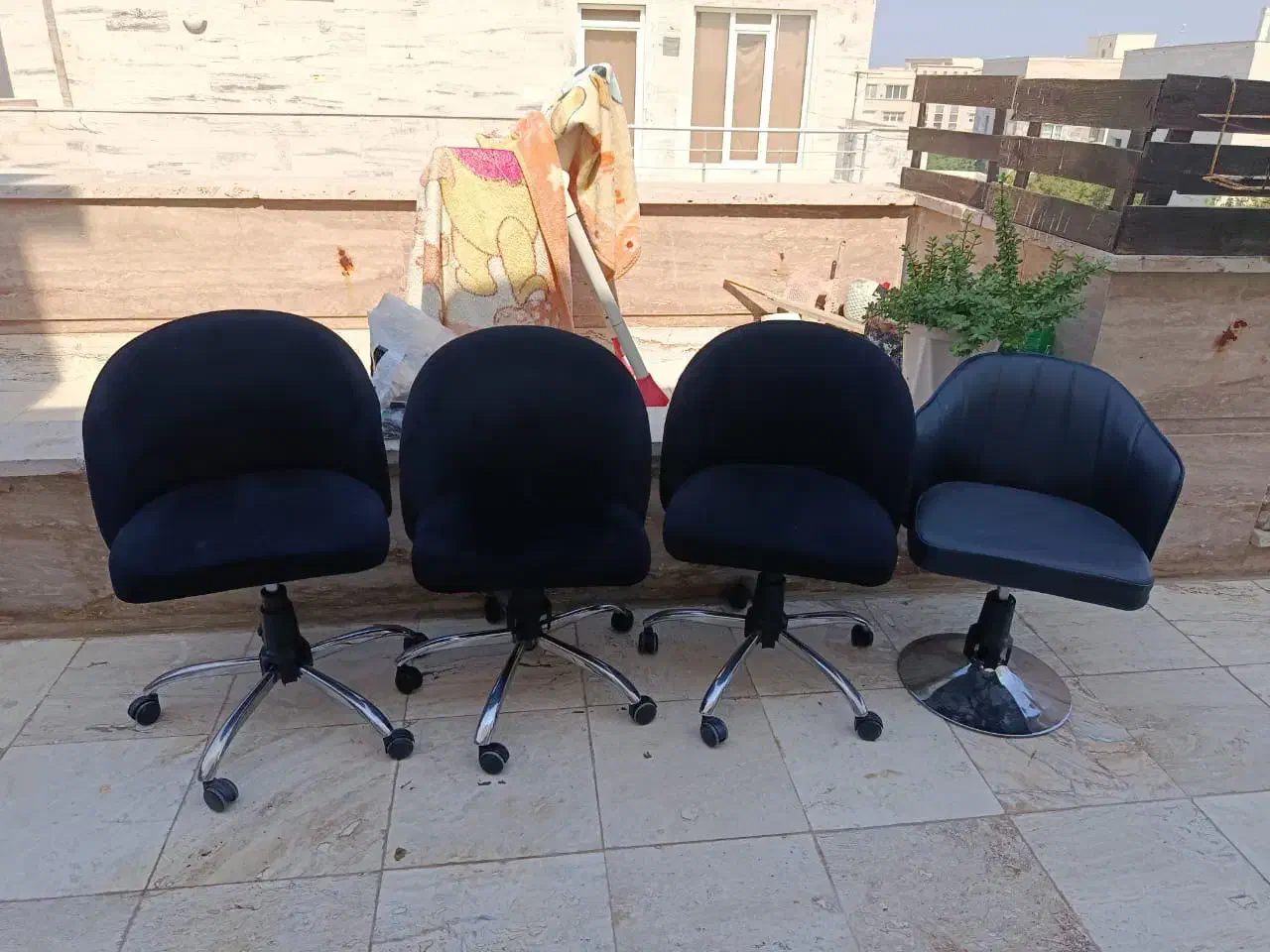 میز ناخن ۲نفره|آرایشگاه و سالن‌های زیبایی|کیش, |دیوار