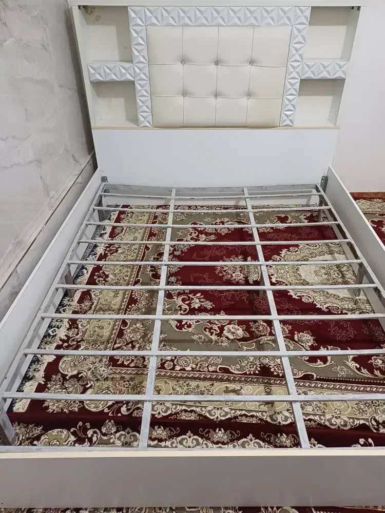 تخت خواب دونفره|تخت و سرویس خواب|گوراب زرمیخ, |دیوار