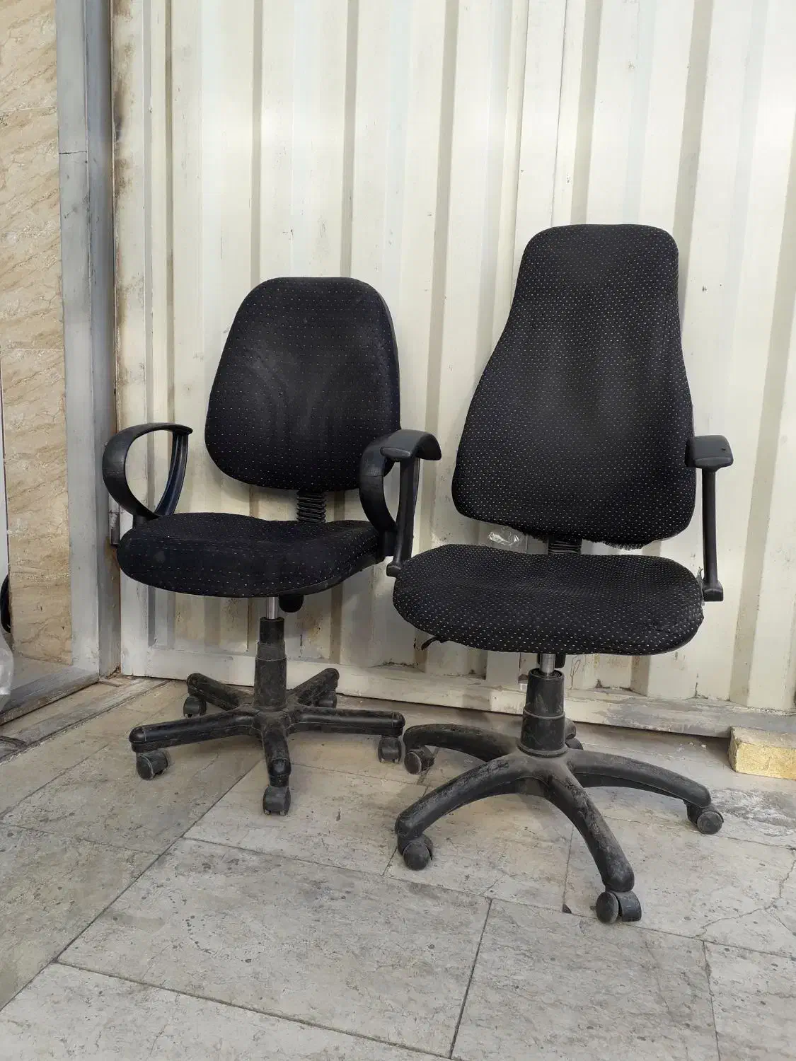 صندلی اداری گردان|مبلمان اداری|قم, کوه سفید|دیوار