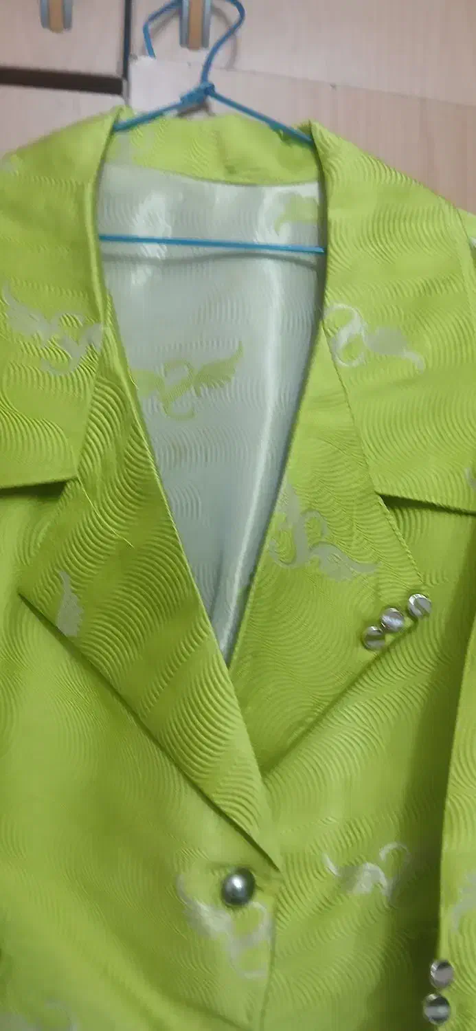 کت بسیار زیبا ژاگارد رنگ سبز پسته ای|لباس|اصفهان, کوی امیریه|دیوار