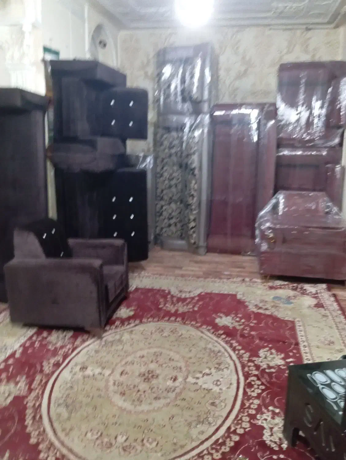 مبل استوک|مبلمان خانگی و میز عسلی|شیراز, شیشه‌گری|دیوار