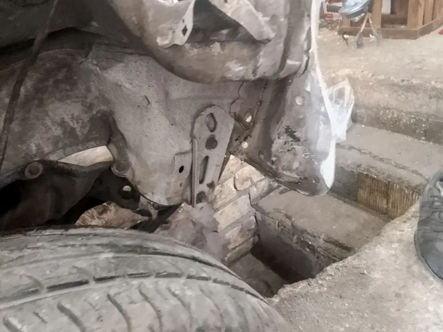 فروش یک ماشین تصادفی|خودرو سواری و وانت|یزد, |دیوار