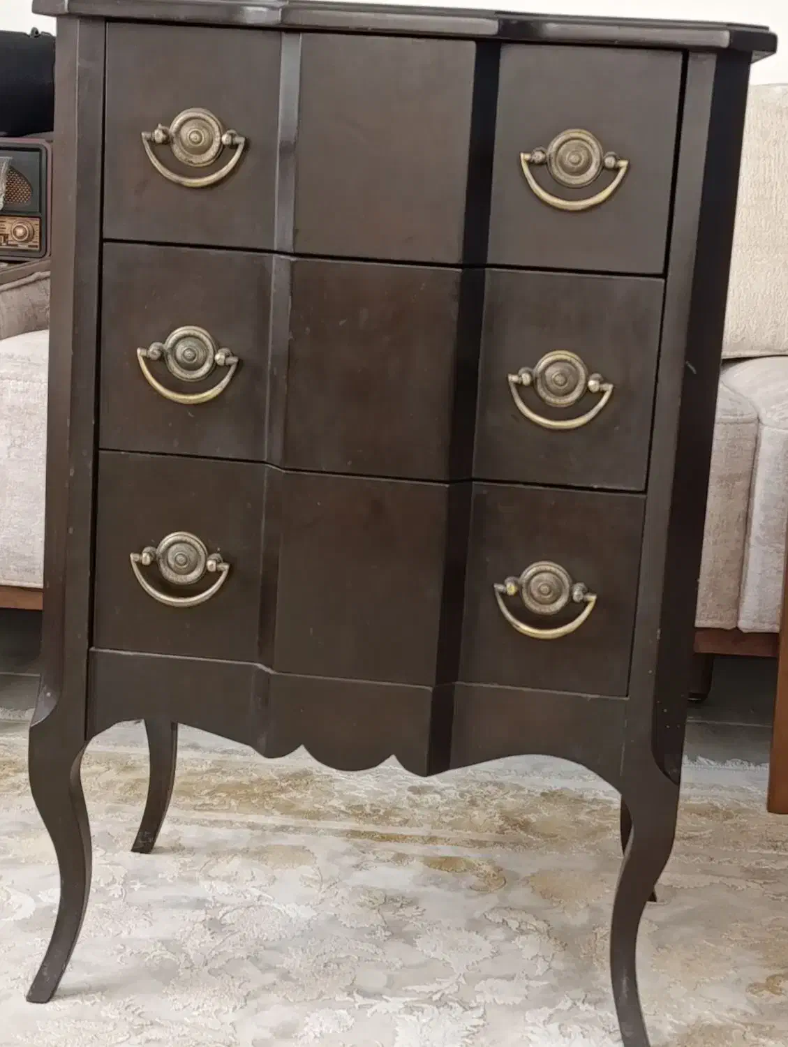 میز چوبی  راش    تزیینی کشو دار نو وتمیز|بوفه، ویترین، کنسول|کیش, |دیوار