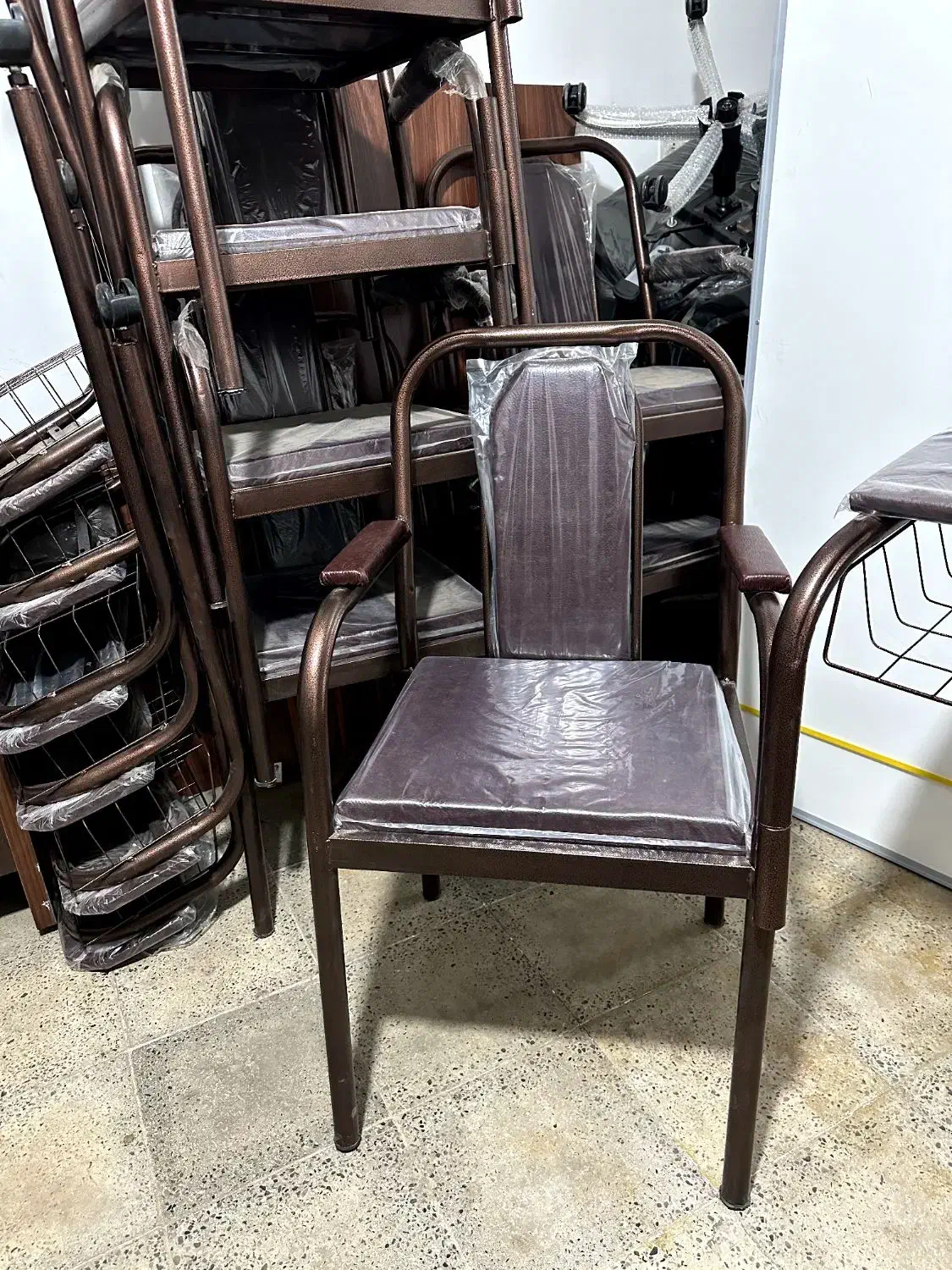 صندلی نماز تاشو سبد دارمدل بادوام ویژه مساجدومنازل|صندلی و نیمکت|چهاردانگه (تهران), |دیوار