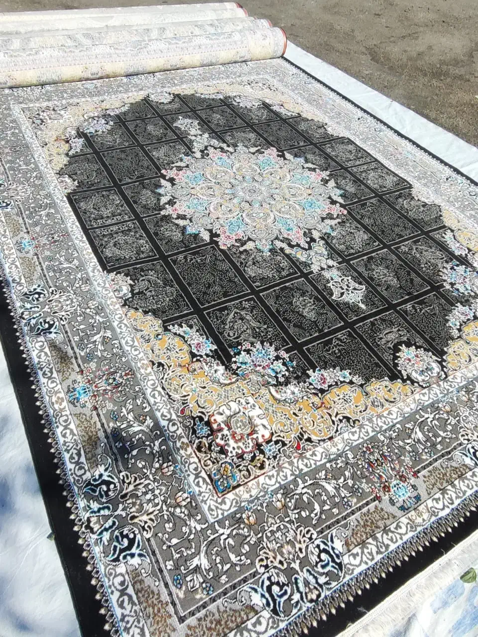 ماندانا|فرش|دهدشت, |دیوار