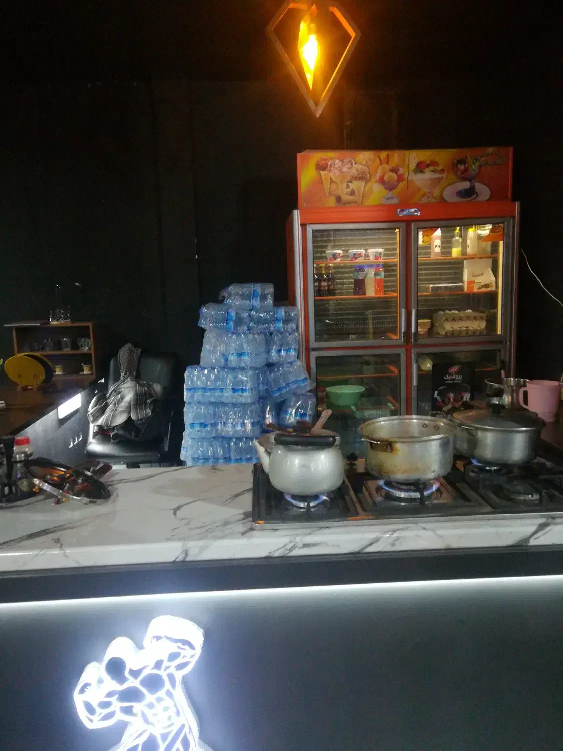 نیازمند بوفه دارمنظم وتمیز|استخدام خدمات فروشگاه و رستوران|کرمان, |دیوار