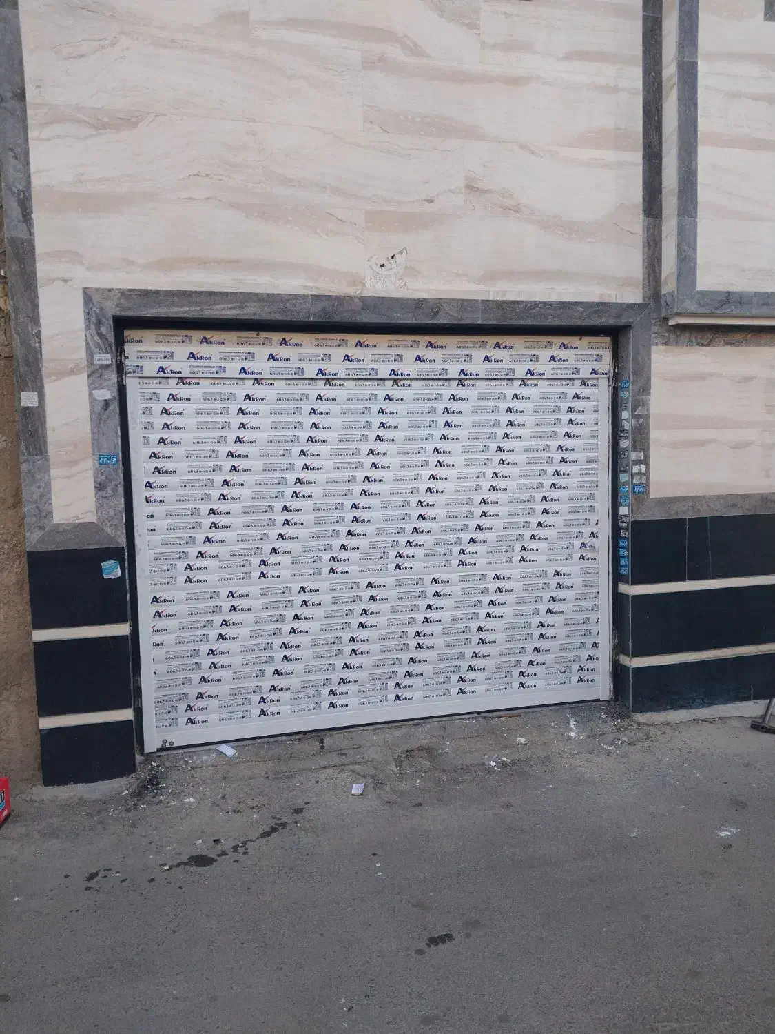 درب کرکره ای برقی وشیشه سکوریت، تعمیرات درمرودشت|مصالح و تجهیزات ساختمان|مرودشت, شهرک مهدیه|دیوار