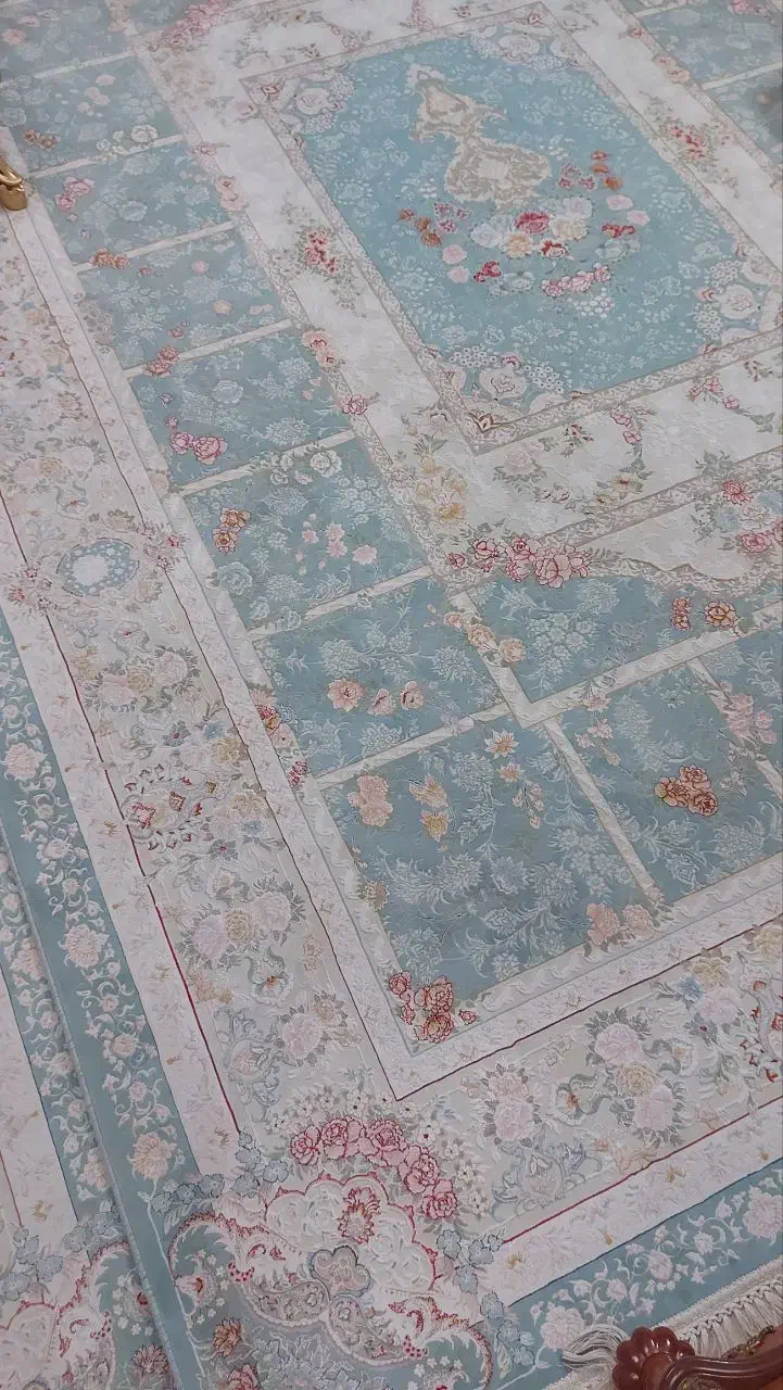 فرش ۱۵۰۰ شانه ۳۶۰۰ تراکم گل برجسته|فرش|اسلامشهر, زرافشان|دیوار