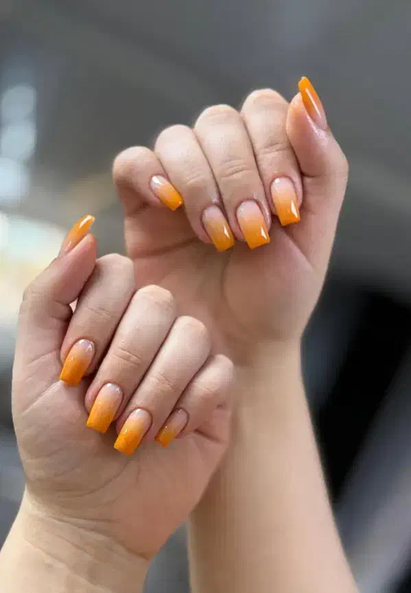 کاشت ناخن|خدمات آرایشگری و زیبایی|اصفهان, دشتستان|دیوار