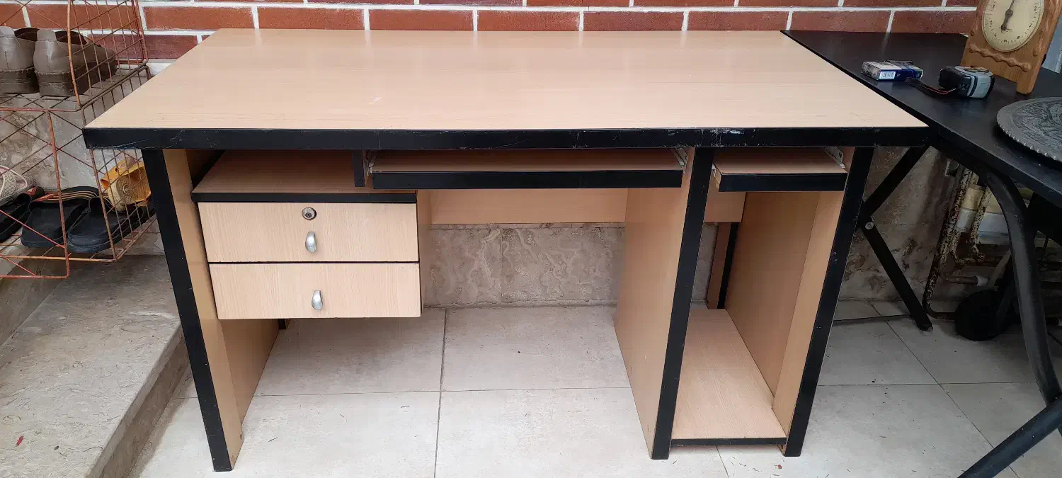 میز مدیریتی - میز کامپیوتر ۲۰۰۰۰۰۰ تومان|میز تحریر و کامپیوتر|نوشهر, |دیوار