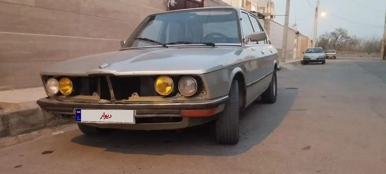 بی ام و 518|خودرو کلاسیک|آباده, |دیوار