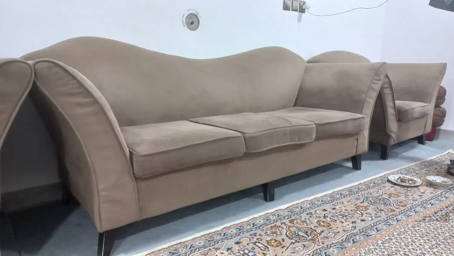 مبل ۵ نفره قیمت مناسب|مبلمان خانگی و میز عسلی|بندر گناوه, |دیوار