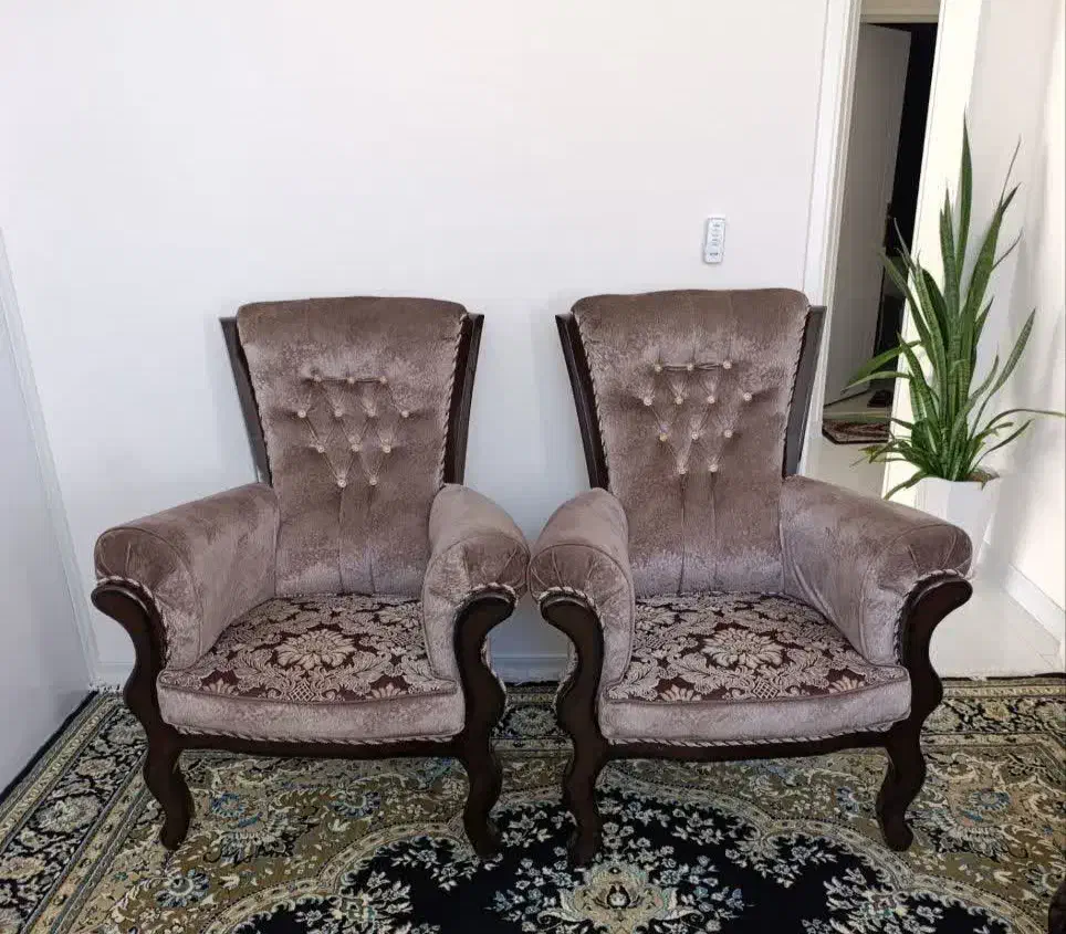 مبل کلاسیک|مبلمان خانگی و میز عسلی|شاهین‌شهر, خانه کارگر|دیوار