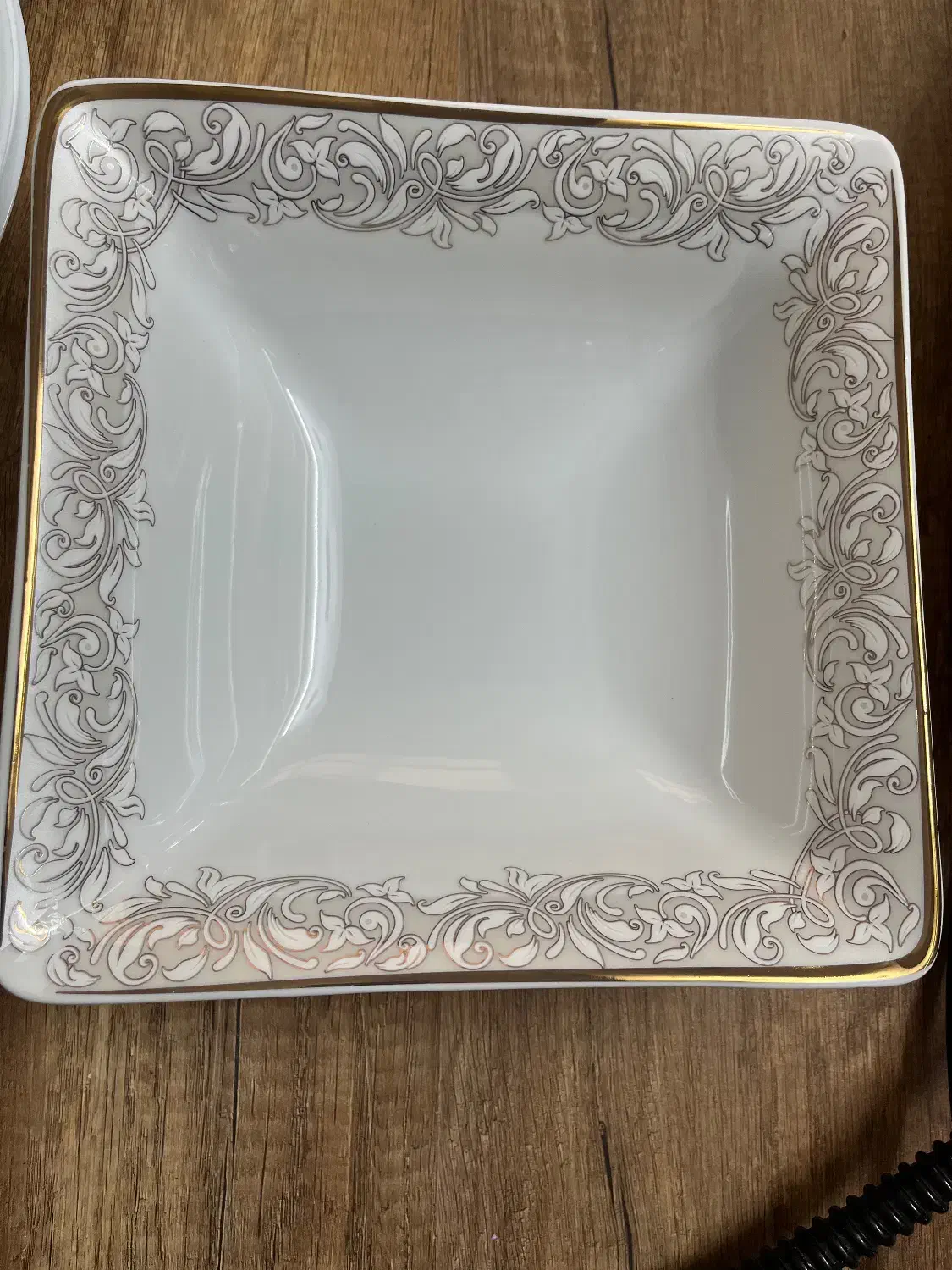 سرویس چینی|ظروف سرو و پذیرایی|مشهد, کوشش|دیوار