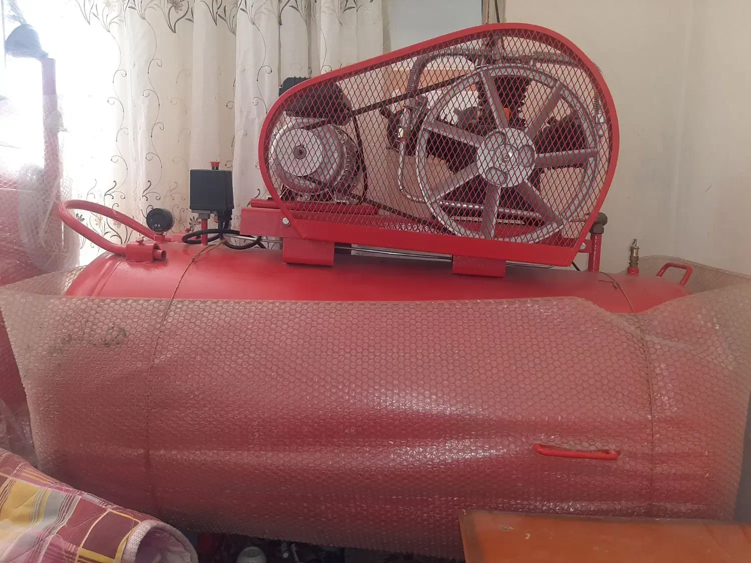 کلیه وسایل تعویض روغنی ،کمپرسور باد،ساکشن روغن و..|ابزارآلات|برخوار, |دیوار