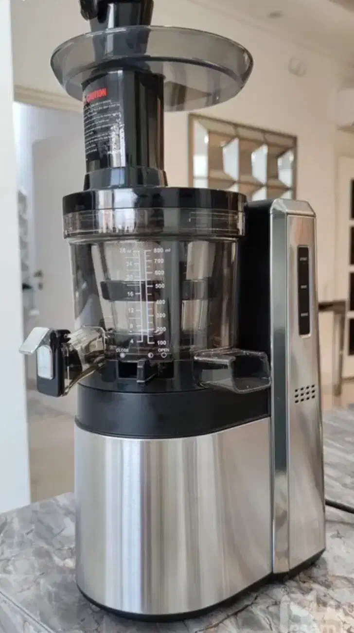 عصاره گیر میوه و سیفی جات HUROM H22|آبمیوهگیر و آبمرکباتگیر|سلمانشهر, |دیوار