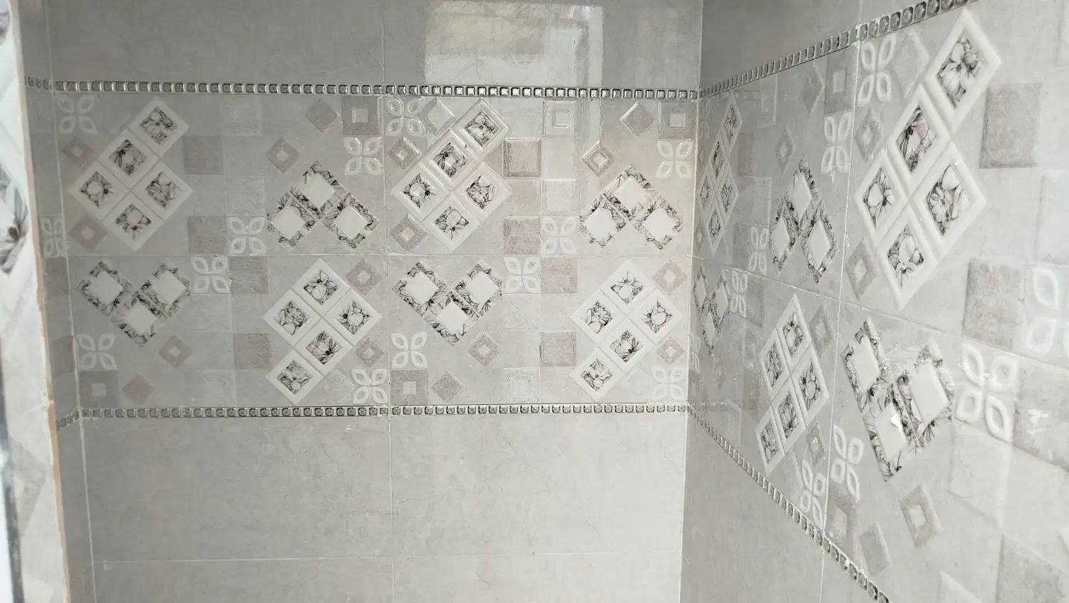 کاشی سنگ سرامیک پله آجر ....خرده و کلی|خدمات پیشه و مهارت|نسیمشهر, |دیوار