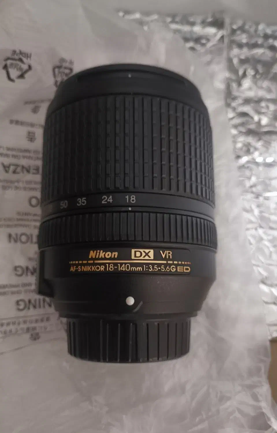 لنز ۱۴۰-۱۸ نیکون  مشابه نو|دوربین عکاسی و فیلم‌برداری|شیراز, مهدی‌آباد|دیوار