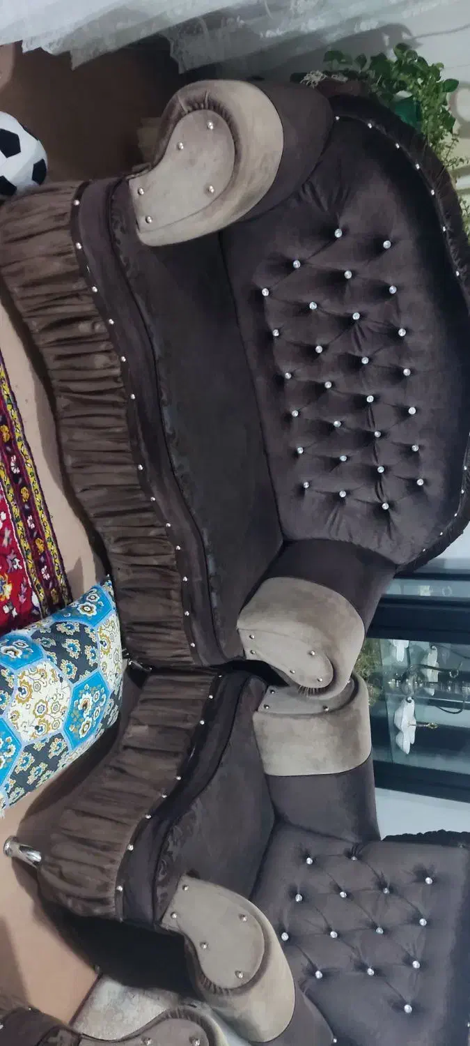 مبل راحتی با کیفیت در حد نو سالم سالم سالم|مبلمان خانگی و میز عسلی|تبریز, |دیوار