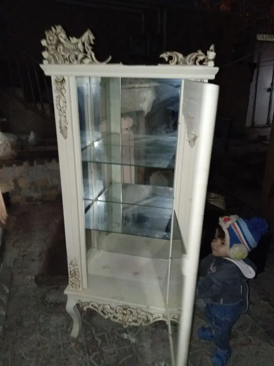 ی کمد بچه و یه بوفه که با یه میز تلویزیون|میز تلویزیون|بیرجند, |دیوار