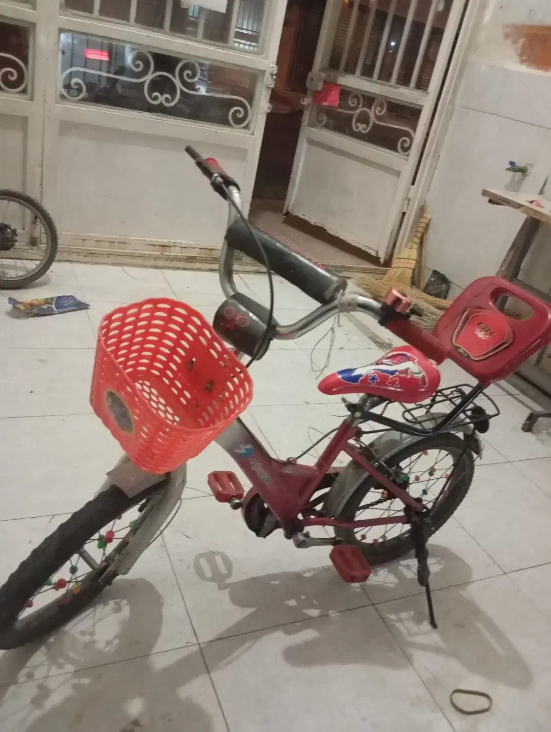 دوچرخه دخترانه|دوچرخه، اسکیت، اسکوتر|قم, قلعه کامکار|دیوار