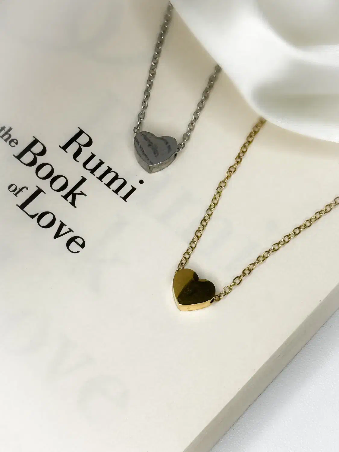 گردنبند قلب|بدلیجات|رشت, توشیبا|دیوار