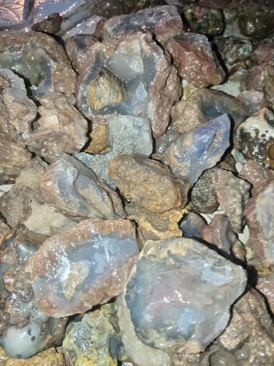 عقیق کبود|جواهرات|تبریز, |دیوار