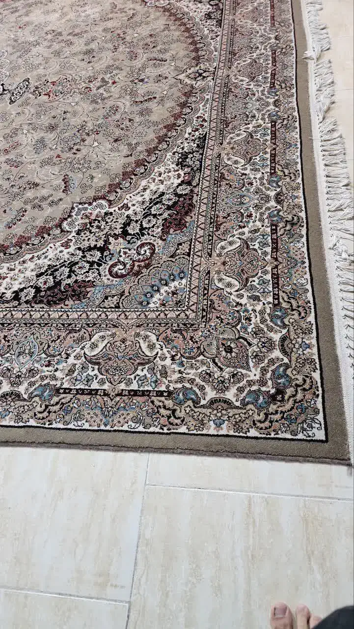 یک تخته فرش ۱۲ متری طرح عقیق و یک دو متری کودک|فرش|رشت, دیلمان|دیوار