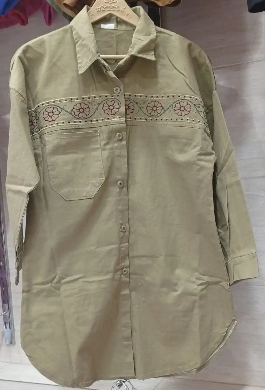 لباس زنانه و بچگانه|لباس|پیشوا, |دیوار