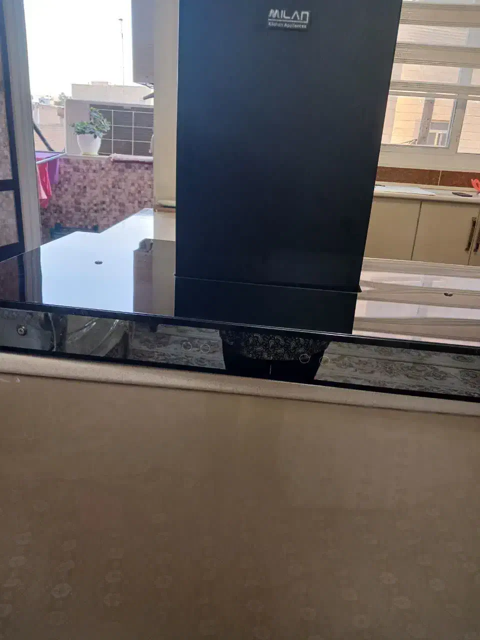 هود شیشه ای میلان|هود|اسلام‌شهر, مطهری|دیوار