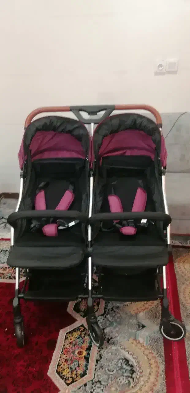 کالسکه خارجی درجه یک دوقلو|کالسکه و لوازم جانبی|اصفهان, رکن الدوله غربی|دیوار