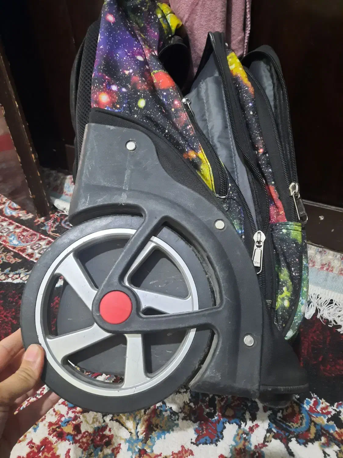 کیف مدرسه چرخدار خارجی اصل سالم و تمیز و خاص|کیف، کفش، کمربند|شیراز, سینما سعدی|دیوار