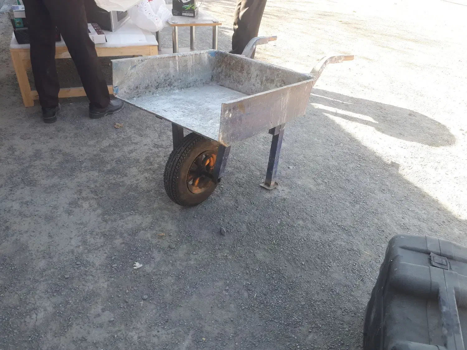 فرقون بلوکه زنی|ابزارآلات|مشهد, بهار|دیوار