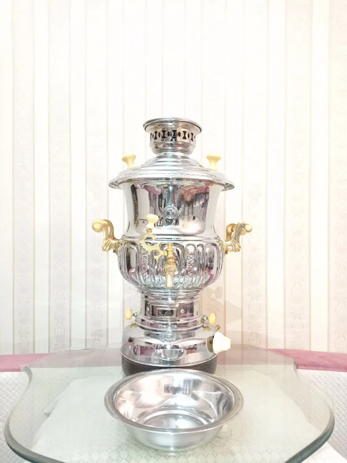 سماور گازی ۶ لیتر نو برنز اصل برادران حبیبی قدیمی|سماور، چایساز، قهوهساز|تبریز, |دیوار