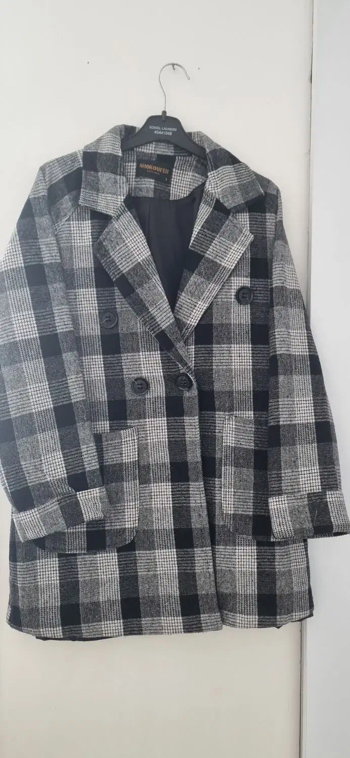 پالتو کتی|لباس|رباطکریم, رباطکریم|دیوار