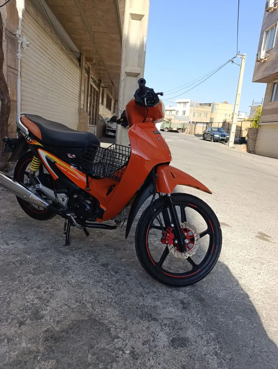 ویو متین در حد|موتورسیکلت|سنقر, |دیوار