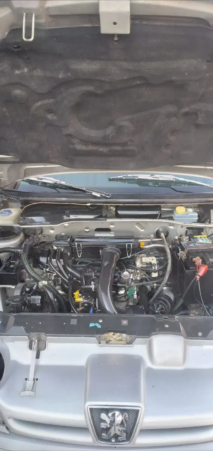 پارس فروش یا معاوضه با زانتیا|خودرو سواری و وانت|شیراز, شیشهگری|دیوار