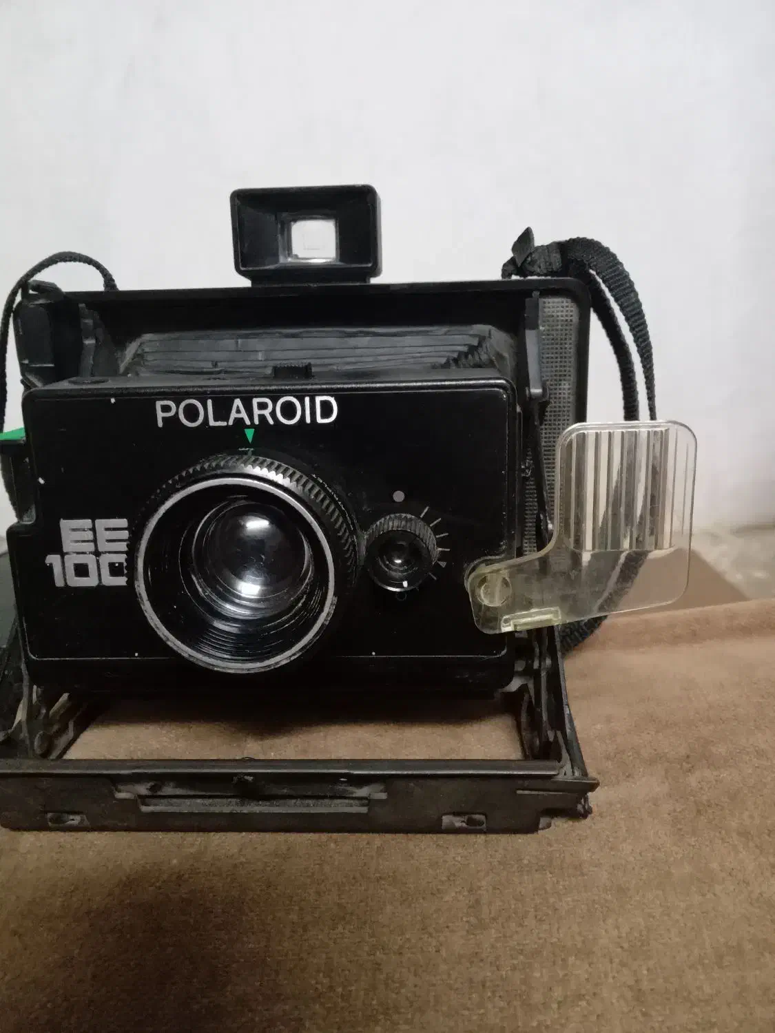 دوربین عکاسی قدیمی پولارید|کلکسیون اشیاء عتیقه|دهاقان, |دیوار