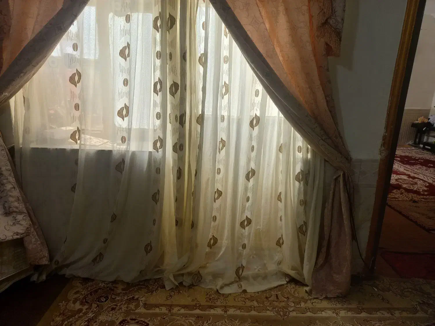 پرده با زیری پانچ شده مرتب یک وپونصد|پرده، رانر، رومیزی|زابل, |دیوار