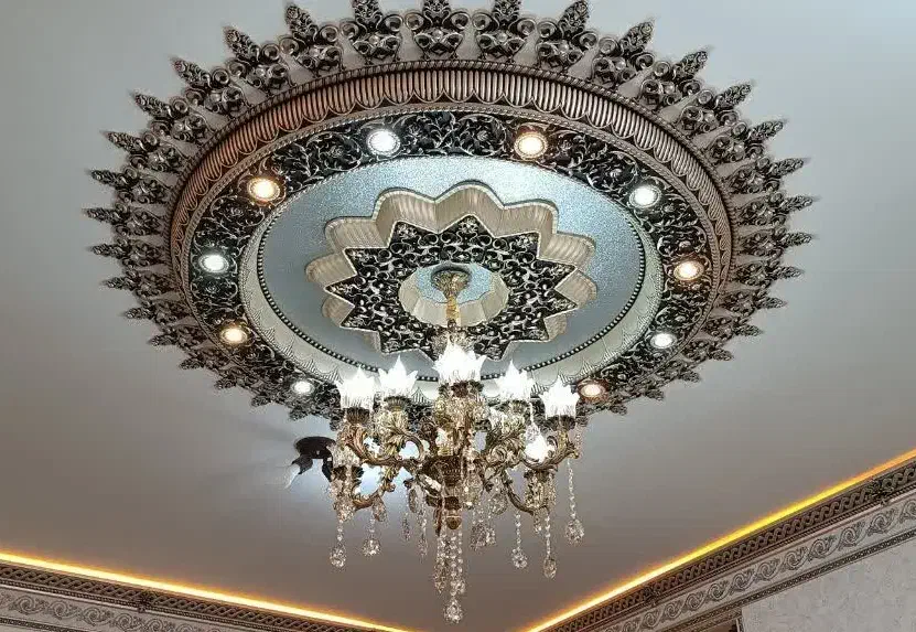 زیر لوستر.  دور لوستر.  دورلامپی.   دایره و ستاره|لوستر و چراغ آویز|نجف‌آباد, مولوی شمالی|دیوار