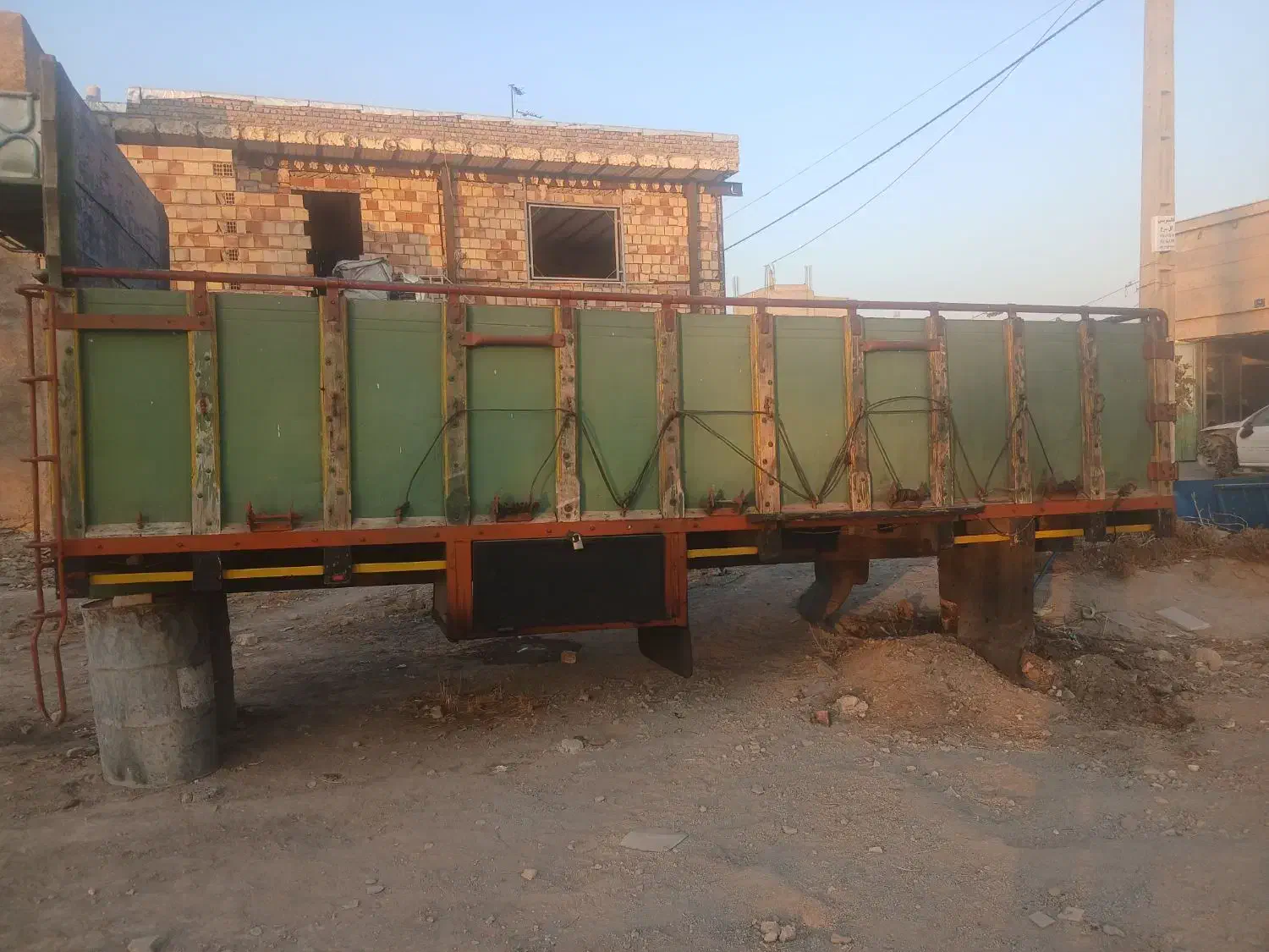 اتاق چوبی ده تن|خودرو سنگین|صفادشت, |دیوار