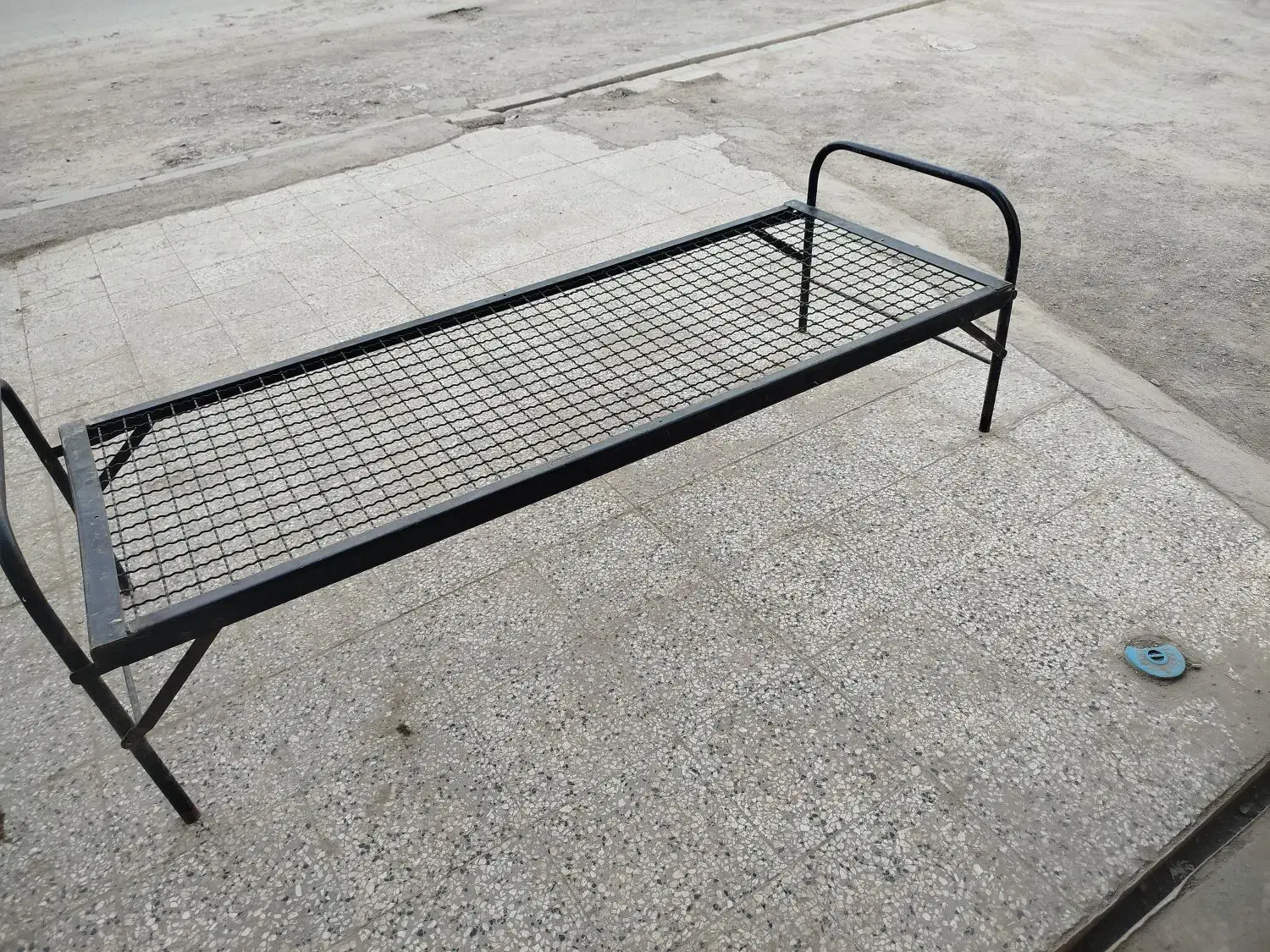 تخت|تشک تختخواب|زابل, |دیوار